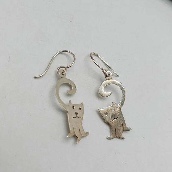 Sterling Silver Whimsical Cat Earrings 925 Mexico 2.77 Grams 1.5 Inches Long - Picture 2 of 5